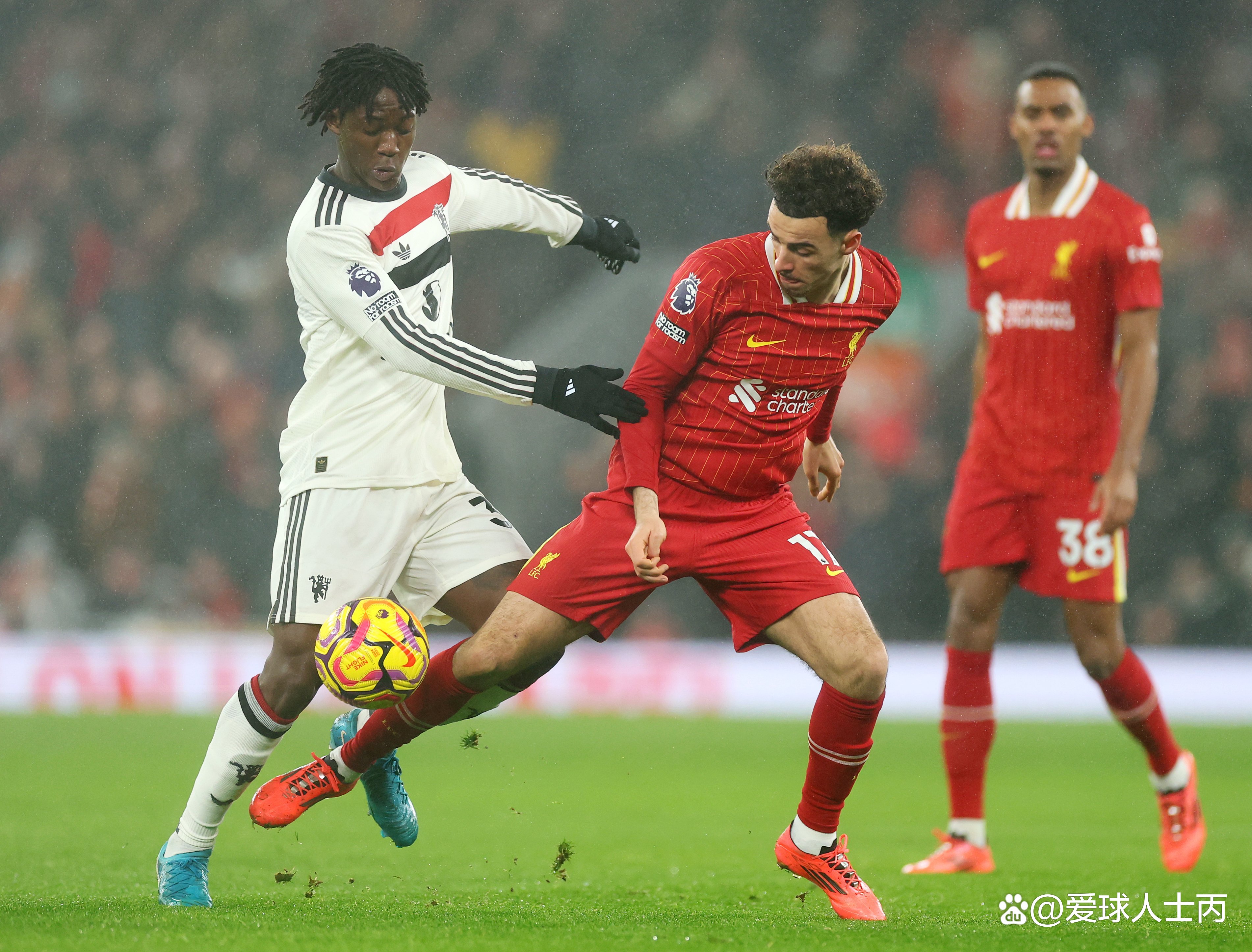 aoa体育体育在线登录-利物浦中场组织出色，控制比赛局面(利物浦中场组织出色,控制比赛局面的球员)