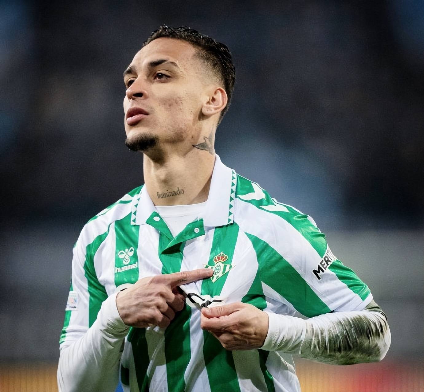 皇家贝蒂斯战胜比利亚雷亚尔,独占榜首的简单介绍 皇家贝蒂斯战胜比利亚雷亚尔,独占榜首的简单介绍