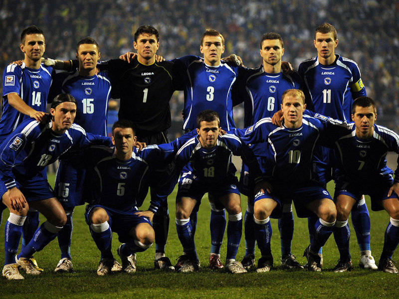 荷兰不敌波黑,小组排名略有下滑 荷兰不敌波黑,小组排名略有下滑