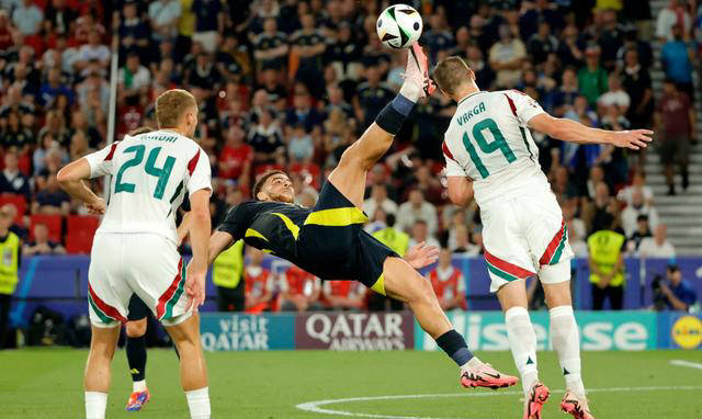 欧洲杯比赛上演悬念大战，胜者晋级