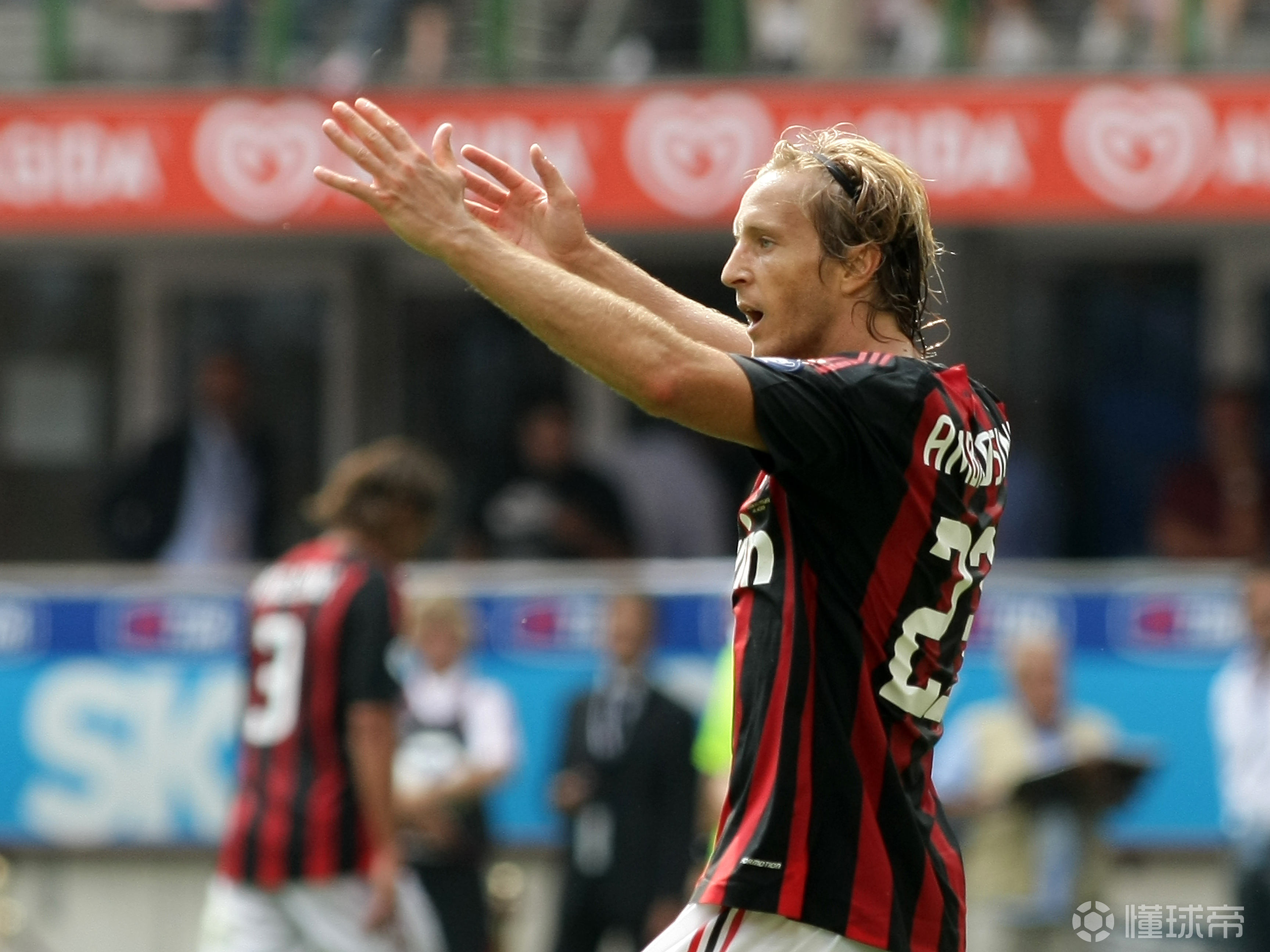 aoa体育体育app-博洛尼亚主场告负，保级压力增大的简单介绍