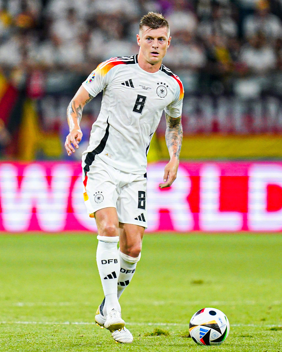 德国足球队胜出，晋级欧洲杯半决赛