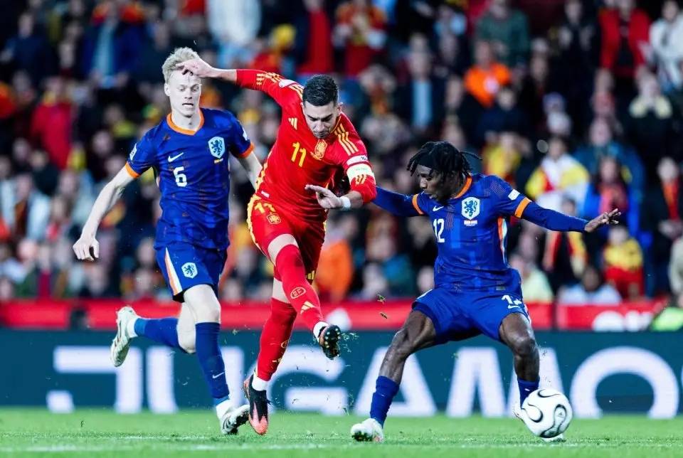 包含欧国联比赛：西班牙凭梅开二度逆袭晋级的词条