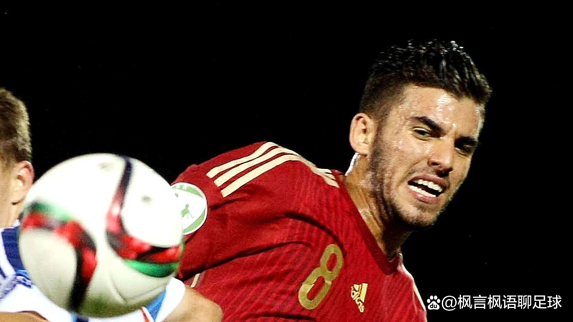 aoa体育体育直播-斯洛伐克队在比赛中击败对手，晋级下一轮