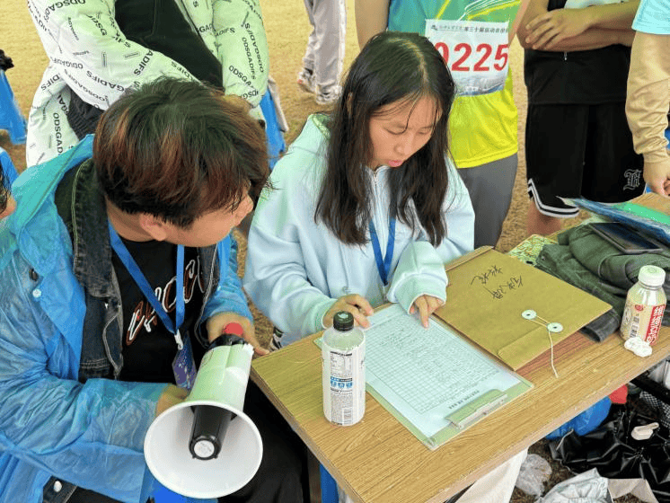 群英汇聚，选手实力激烈碰撞的简单介绍