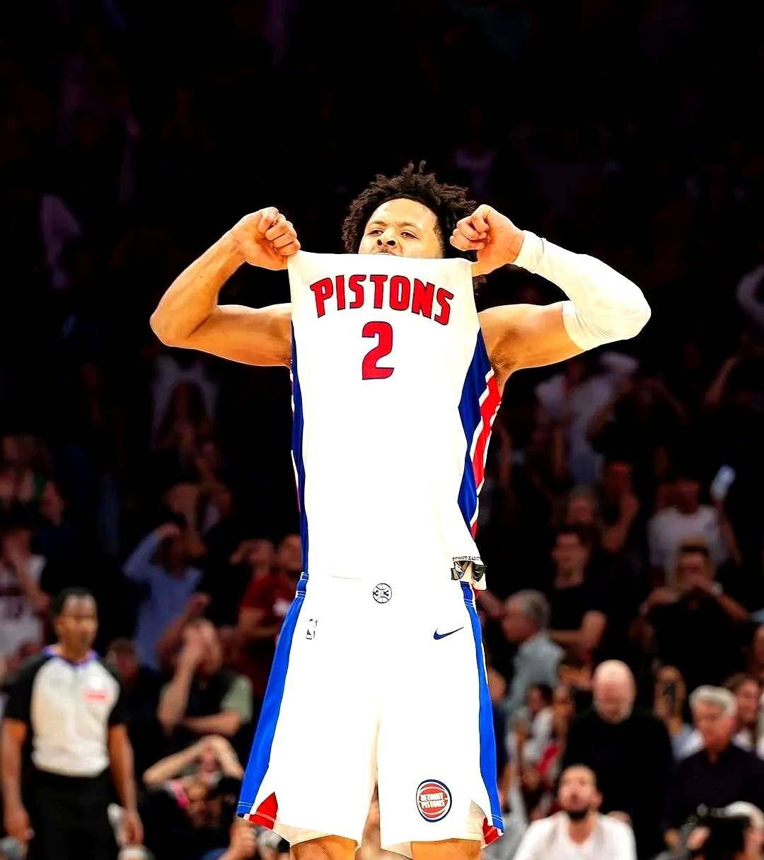 aoa体育体育在线登录-球队年轻新秀崭露头角，成为锋线利器