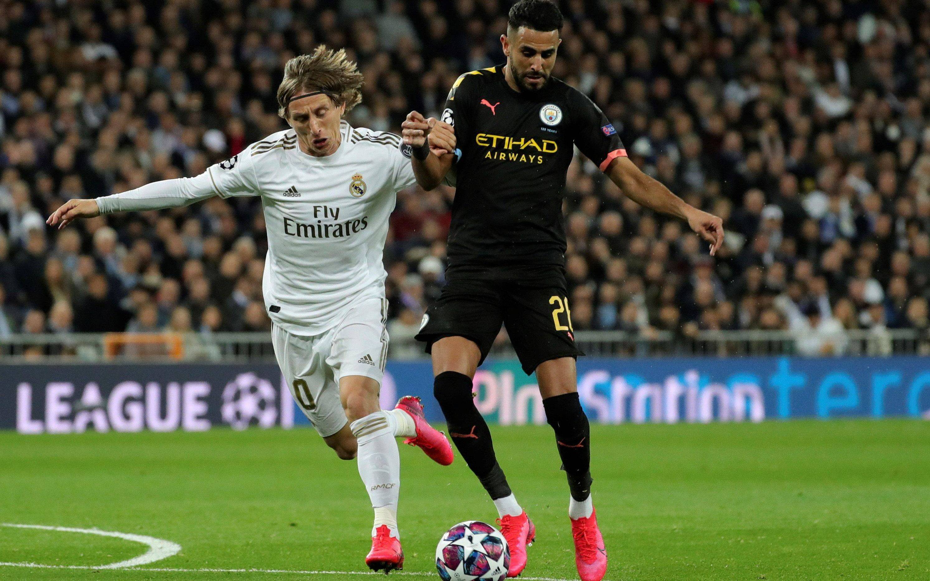 aoa体育体育app-皇马主场取胜，球队士气高昂备战决赛