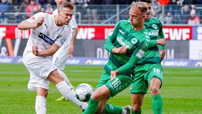 aoa体育体育官方登录入口-安联纽伦堡在赛场上领先对手取得胜利的简单介绍