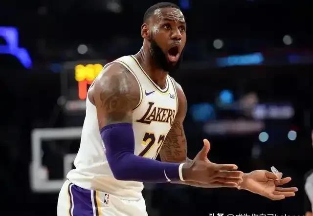 湖人负开拓者，詹姆斯状态低迷