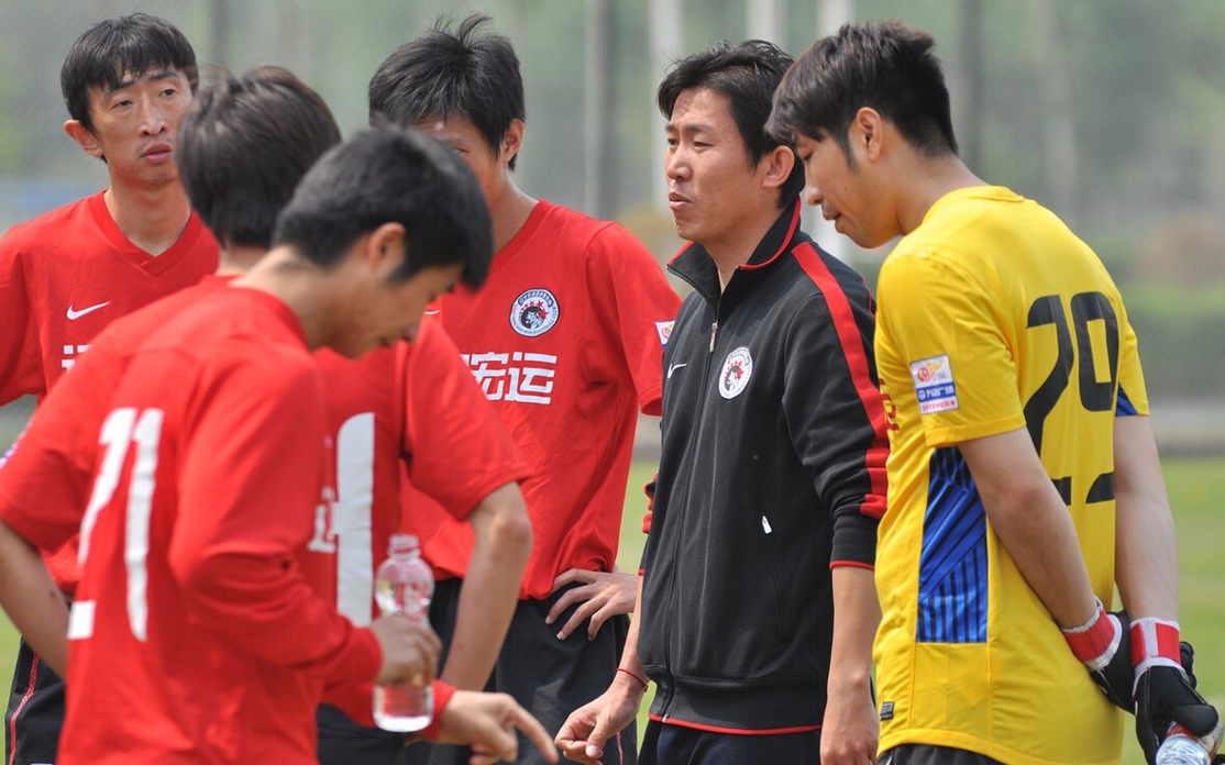 aoa体育体育网页版登录入口-热火队主帅因伤离场，助教代理带队的简单介绍